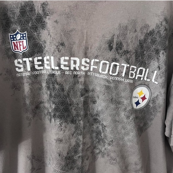Reebok Men's Gray Steelers Football T-Shirt - Picture 3 of 4